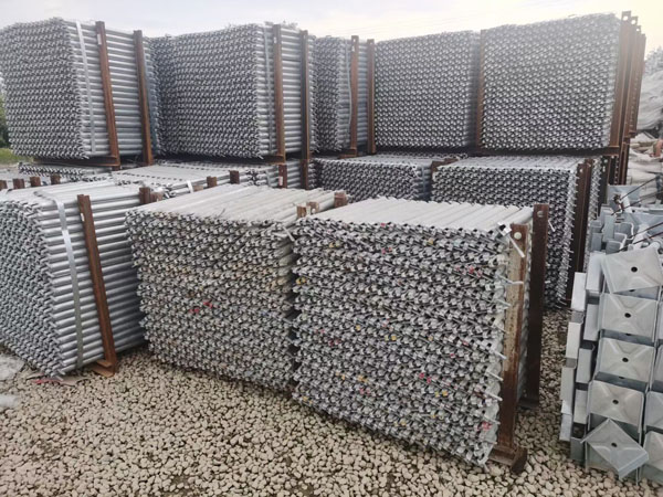 盤扣庫存區(qū).jpg 盤扣庫存區(qū).jpg